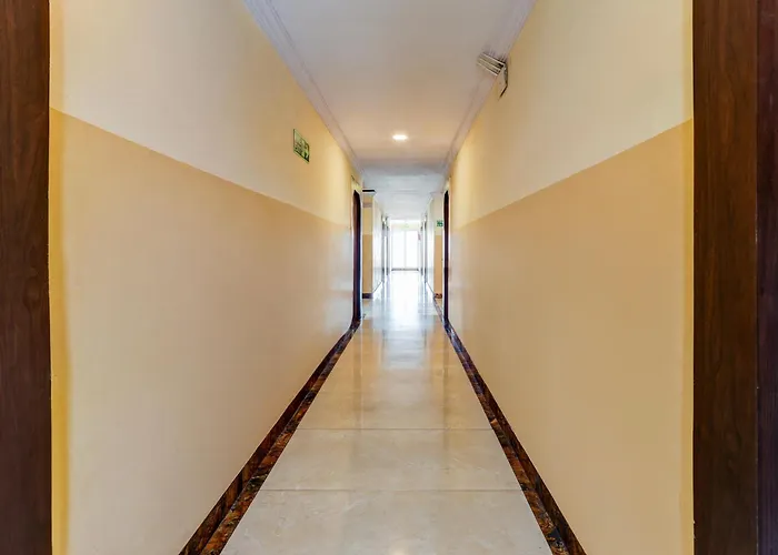 Super Hotel O Suryabagh Near Jagadamba Theater