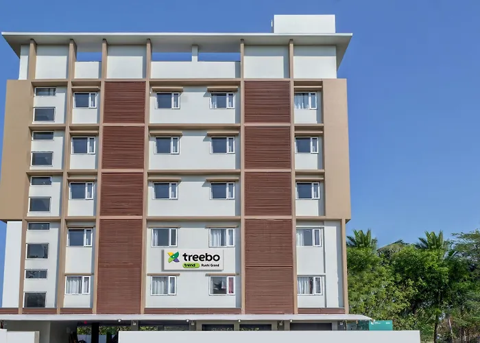 Treebo Rushi Grand, 1 Km To Rushikonda Beach